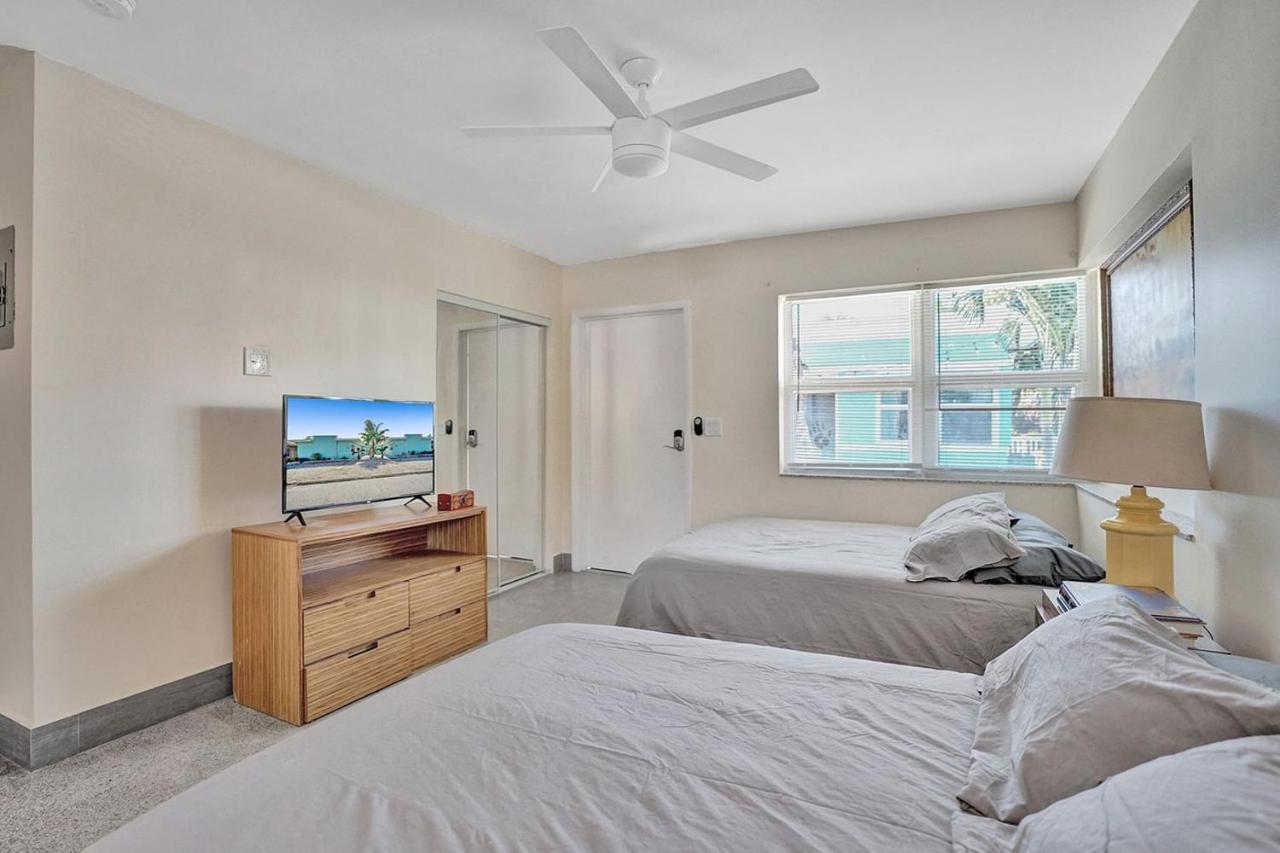 Downtown Hollywood Holiday Retreat Dania Beach Apartment Екстериор снимка