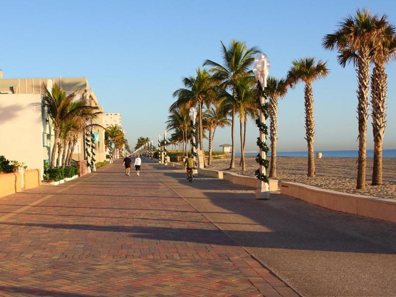 Downtown Hollywood Holiday Retreat Dania Beach Apartment Екстериор снимка